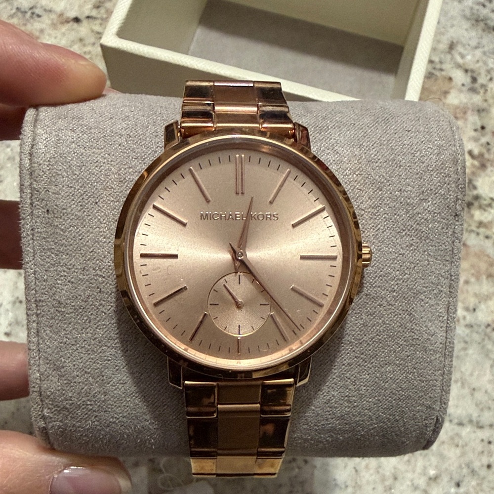 Michael Kors Watch in Rose Gold Tone